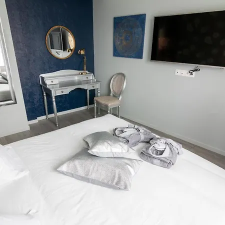 Oasis Anjou Apartment