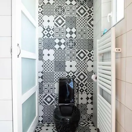 Oasis Anjou 아파트 쏘뮤흐